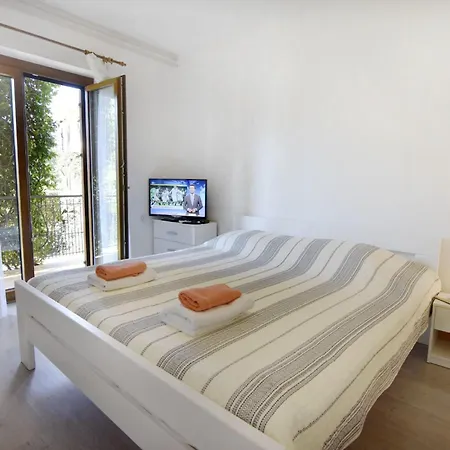 Lino B4 By Interhome דירה אומאג