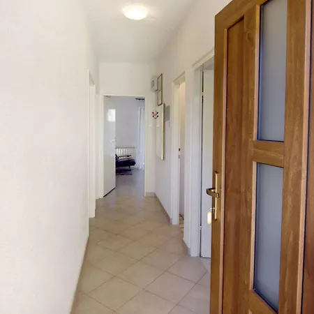 Lino B4 By Interhome Appartement