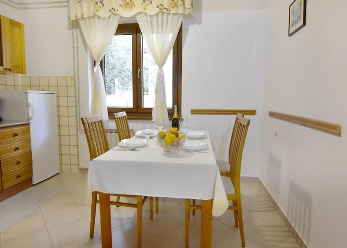 Lino B4 By Interhome