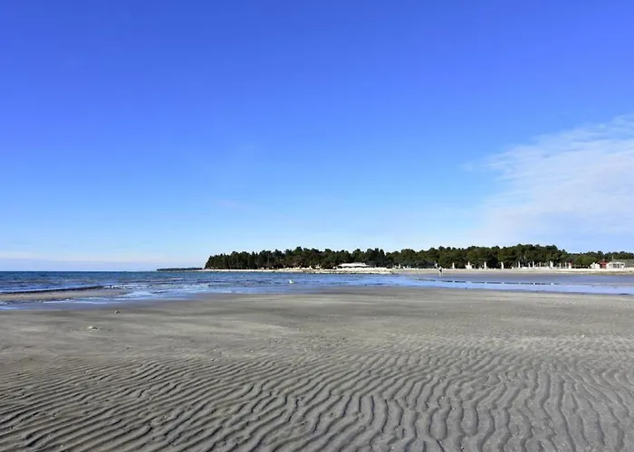 Lino B4 By Interhome