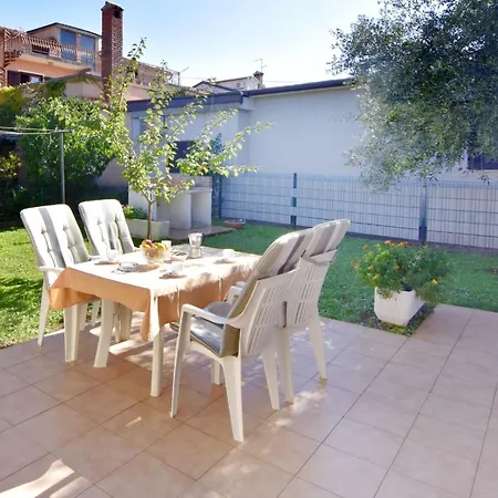 Lino B4 By Interhome *